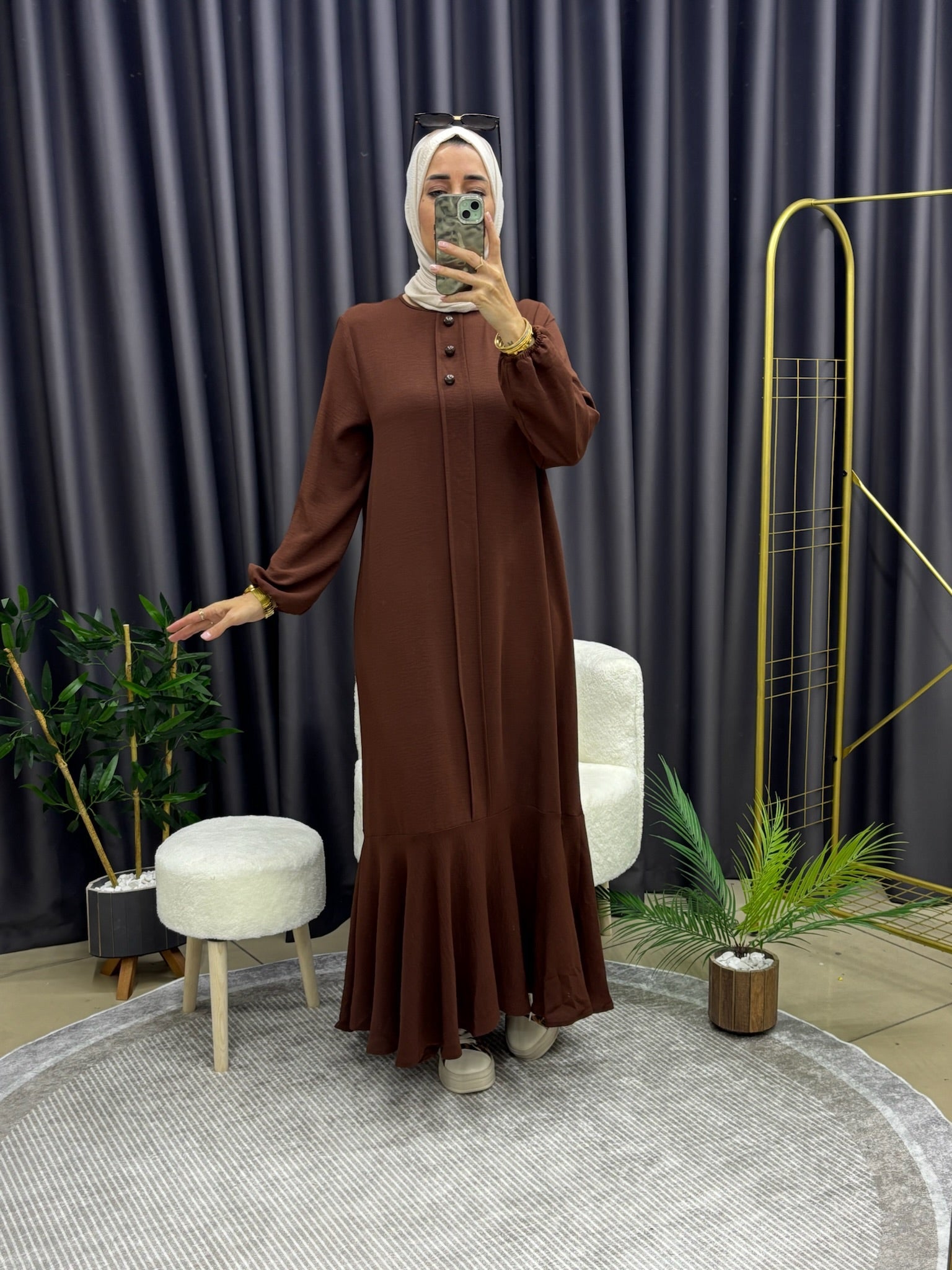 ÜÇ DÜĞMELİ ELBİSE KAHVE